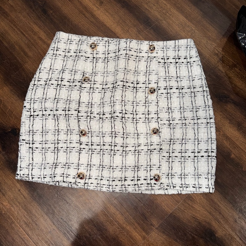 Chic White Plaid Skirt